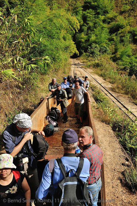 Die Spitzkehre hinter Tiger Camp (bei Wallah Gorge) vom Zug