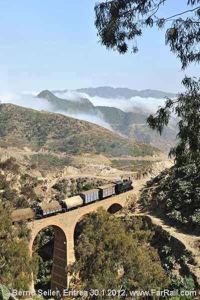 Das Visadukt bei Shegereni - auf dem Weg nach Asmara