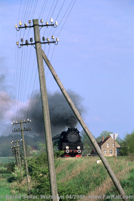 The landmarks of 1930ies railways: telegraph poles